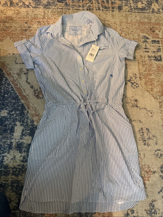 Vineyard Vines Dresses & Skirts - Vineyard Vines Blue and White Striped Shirt Dress